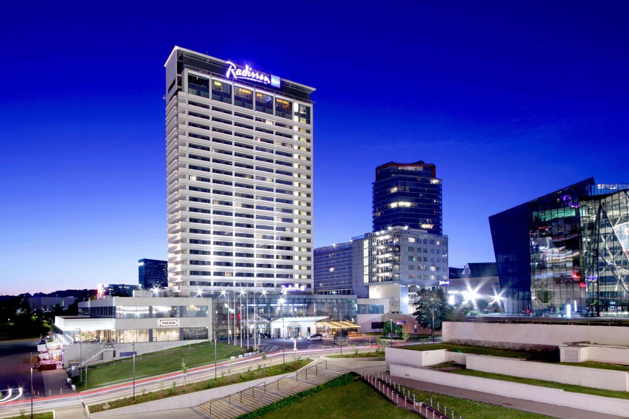 Radisson Blu Hotel Lietuva Vilnius Esterno foto