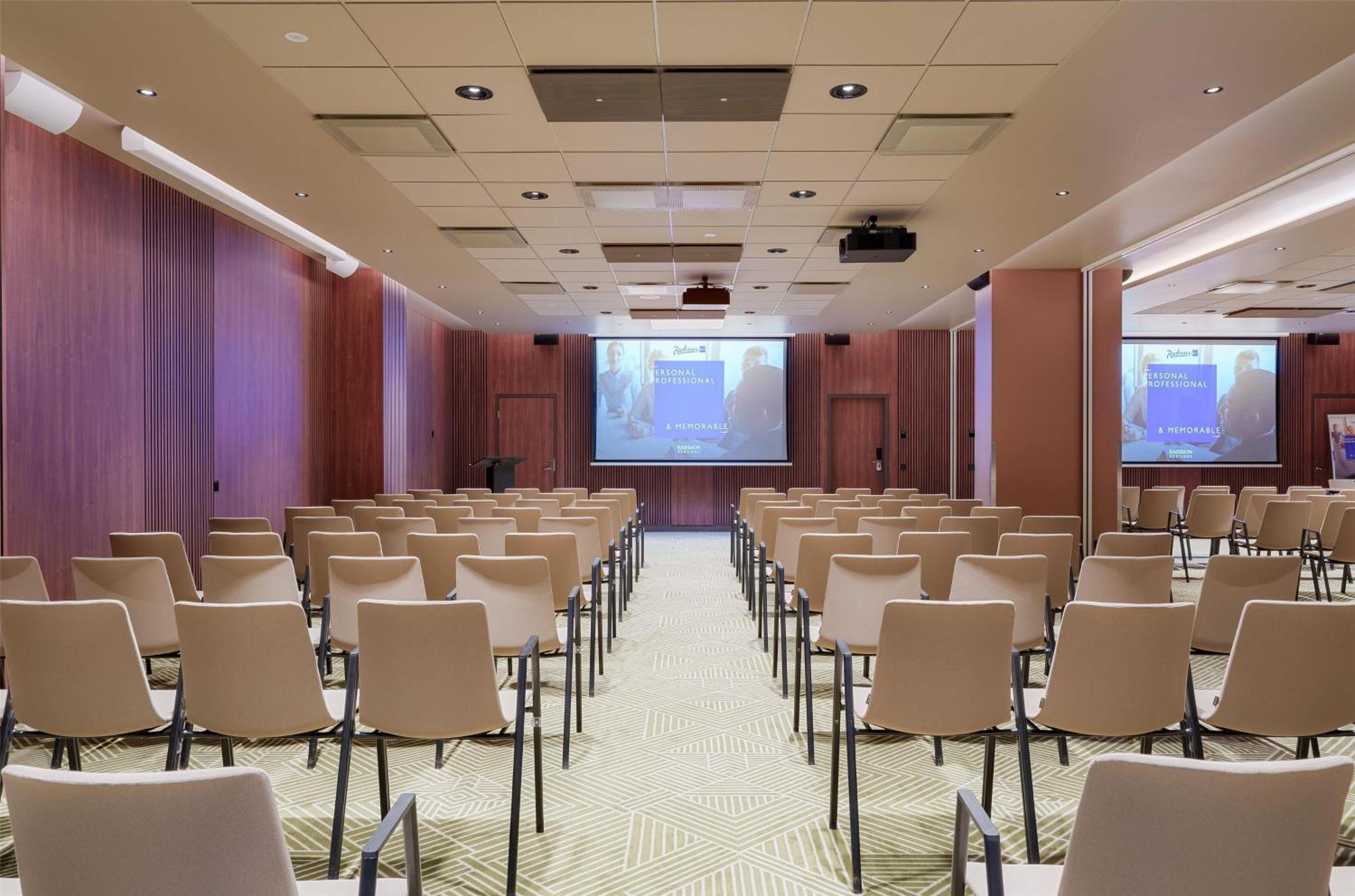 Radisson Blu Hotel Lietuva Vilnius Esterno foto