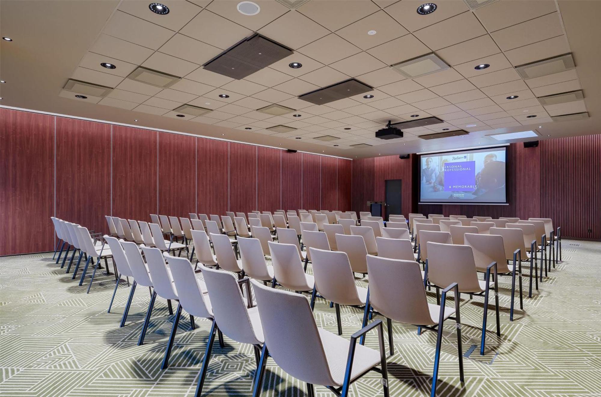 Radisson Blu Hotel Lietuva Vilnius Esterno foto