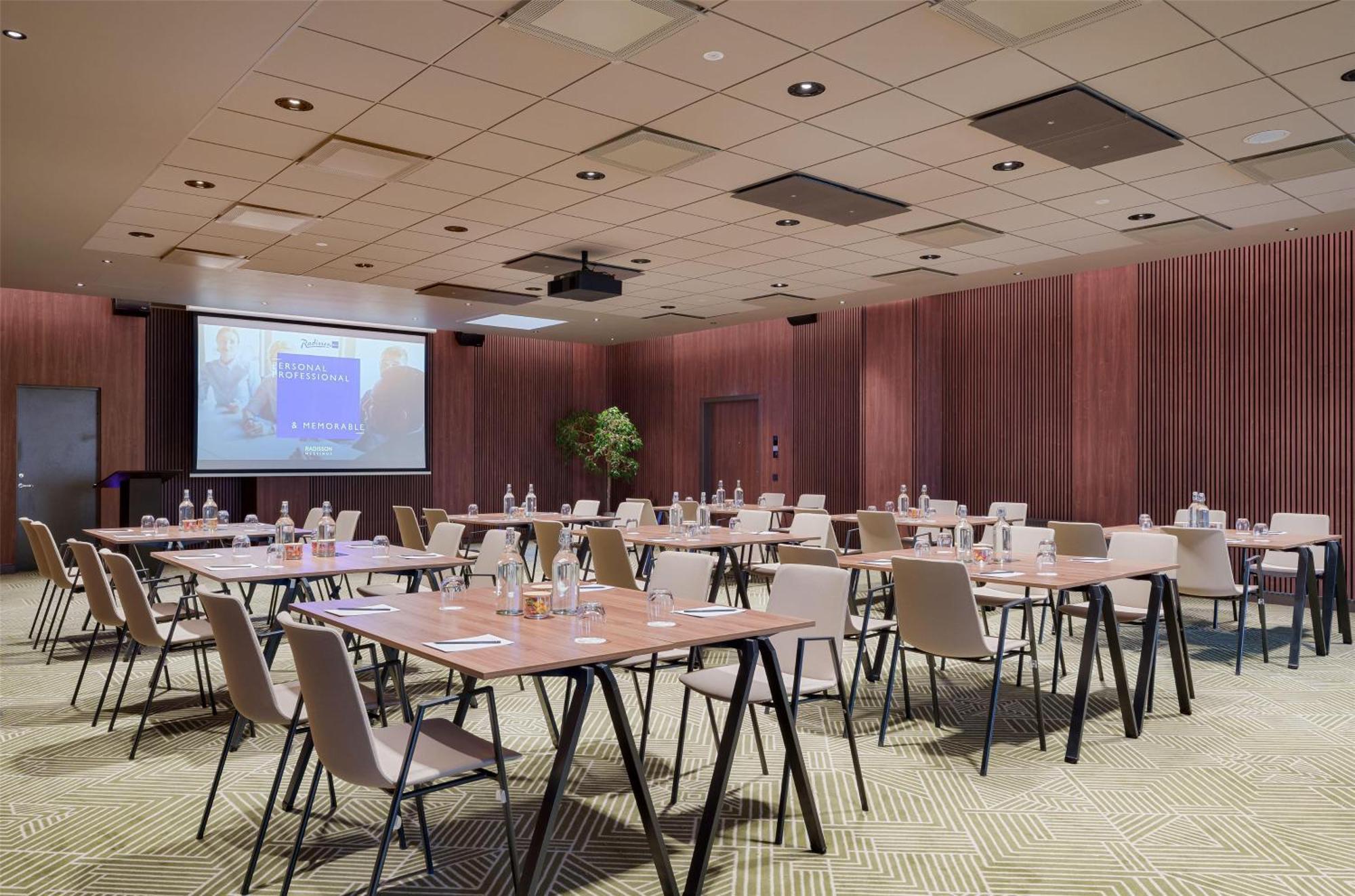 Radisson Blu Hotel Lietuva Vilnius Esterno foto