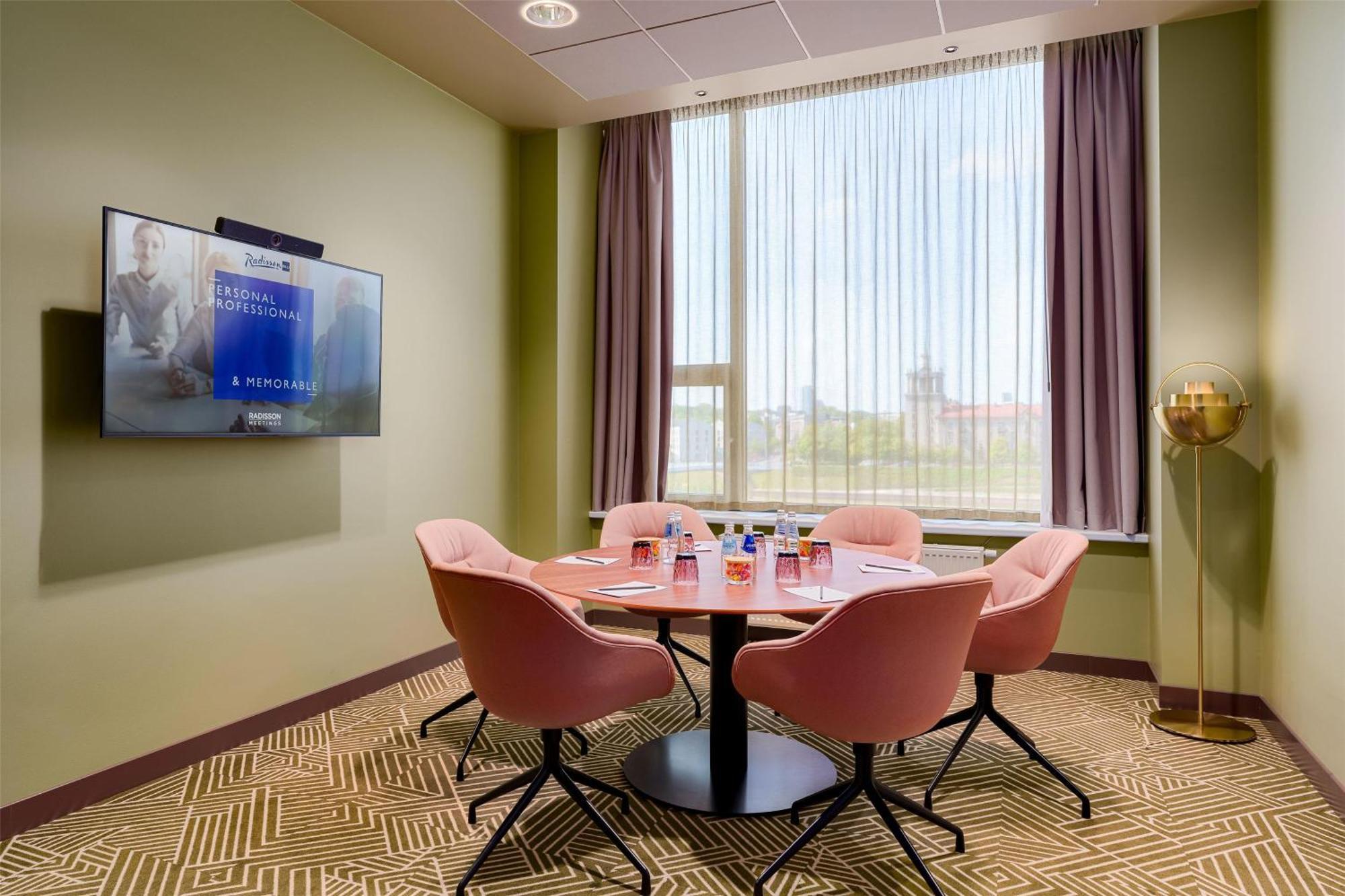Radisson Blu Hotel Lietuva Vilnius Esterno foto